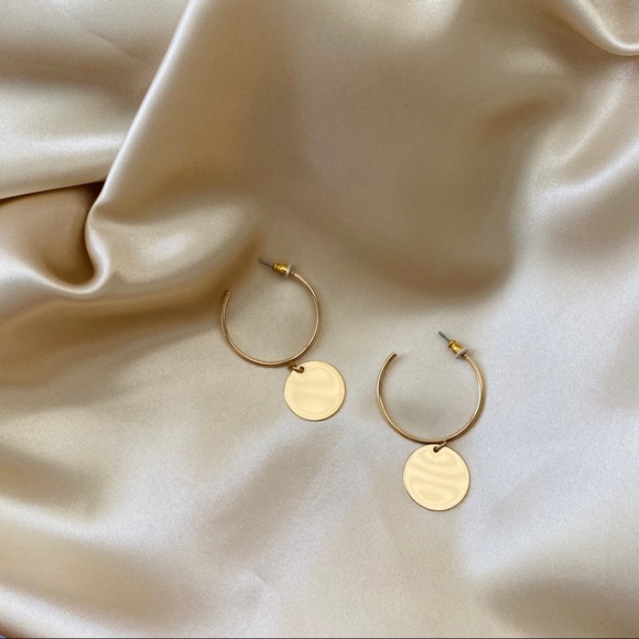 💕💕Last one Minimalist Circles Hoop Earrings - Picture 3 of 11